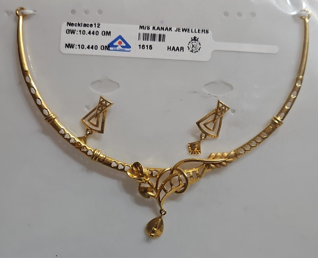 NECKLACE