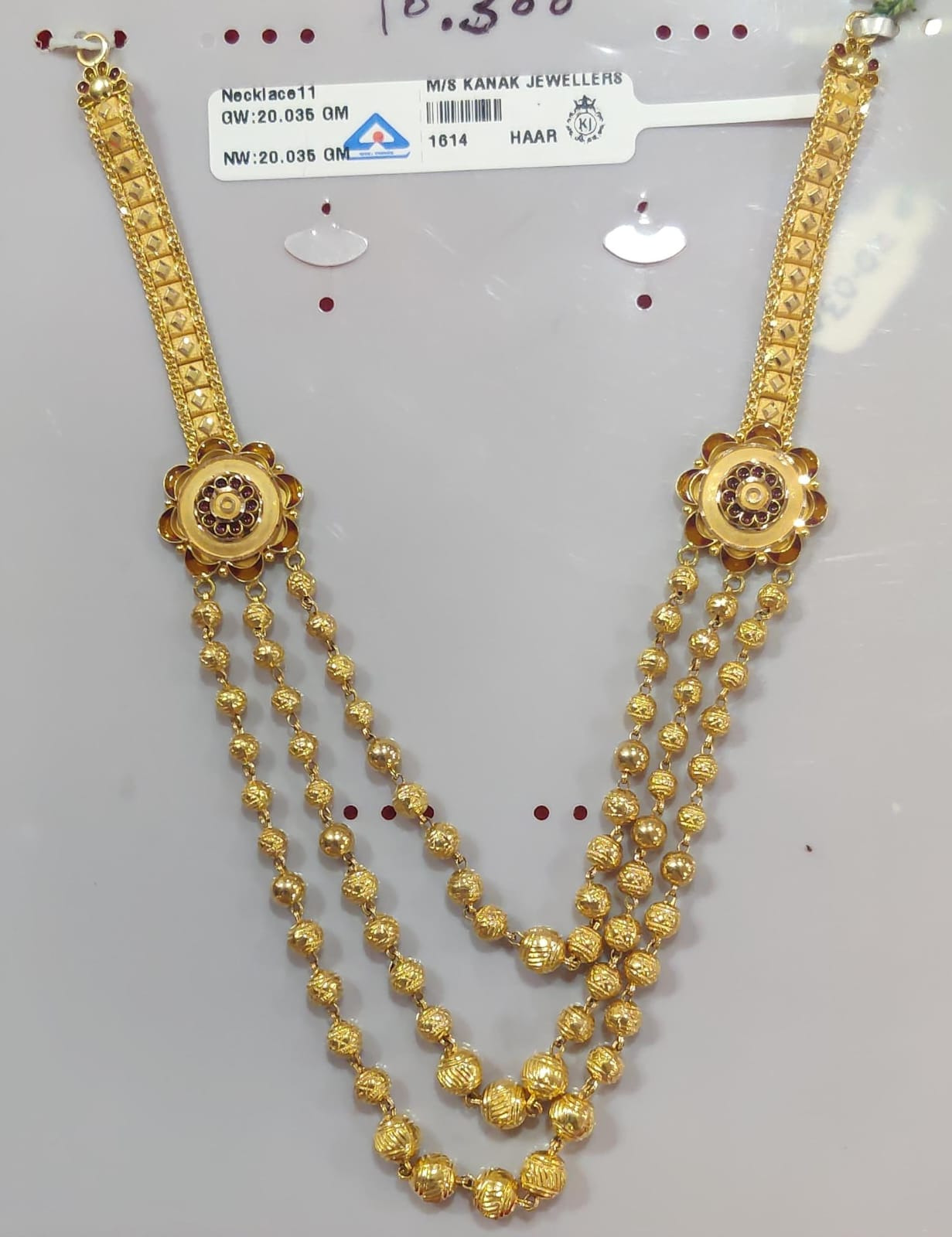 NECKLACE