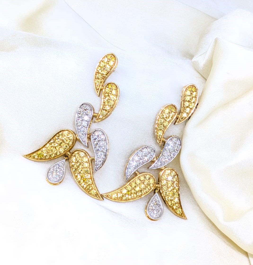 EARRING