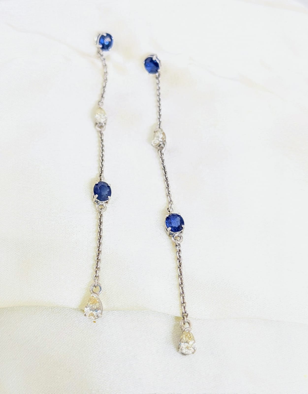 EARRING