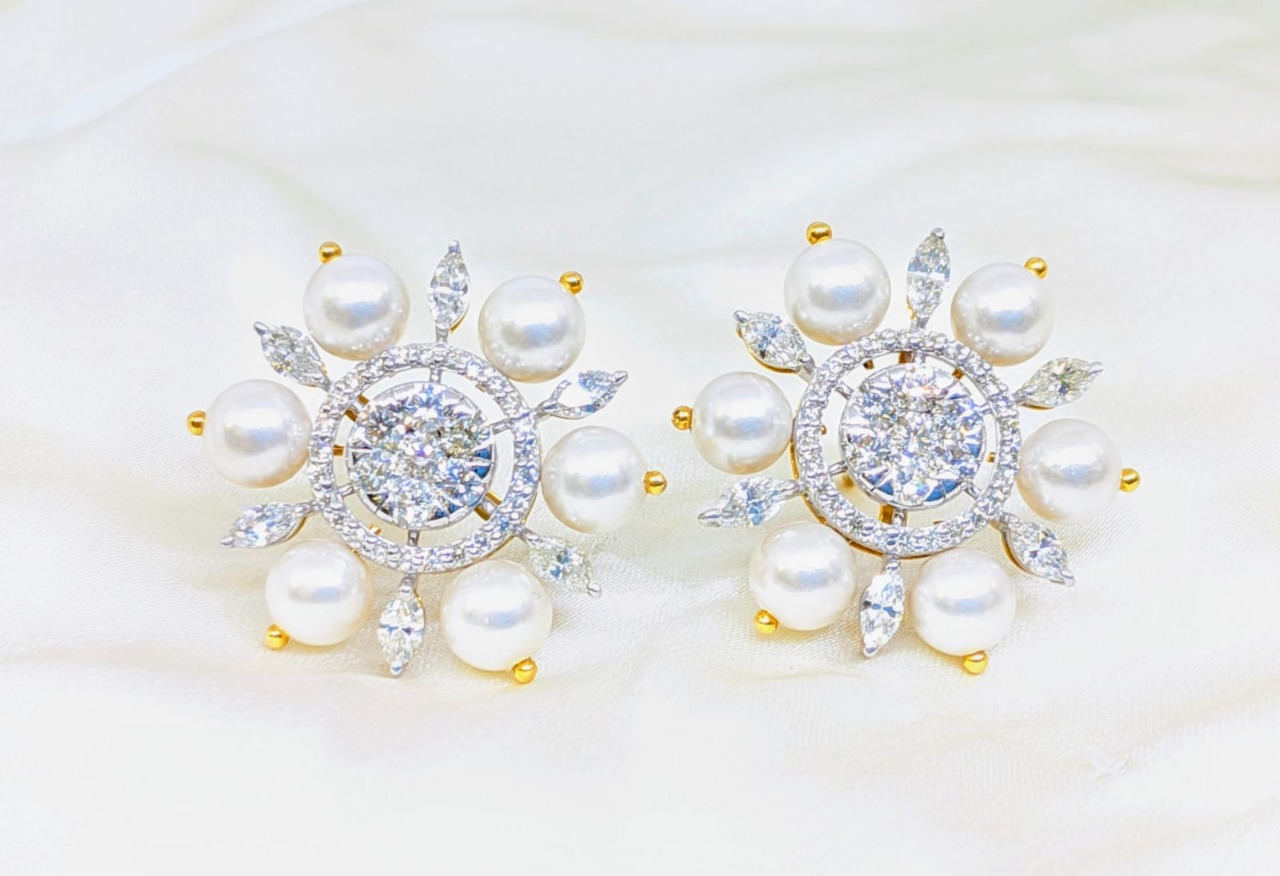 EARRING