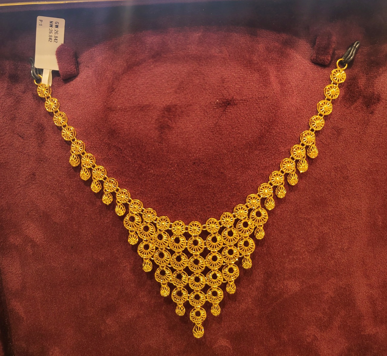 NECKLACE