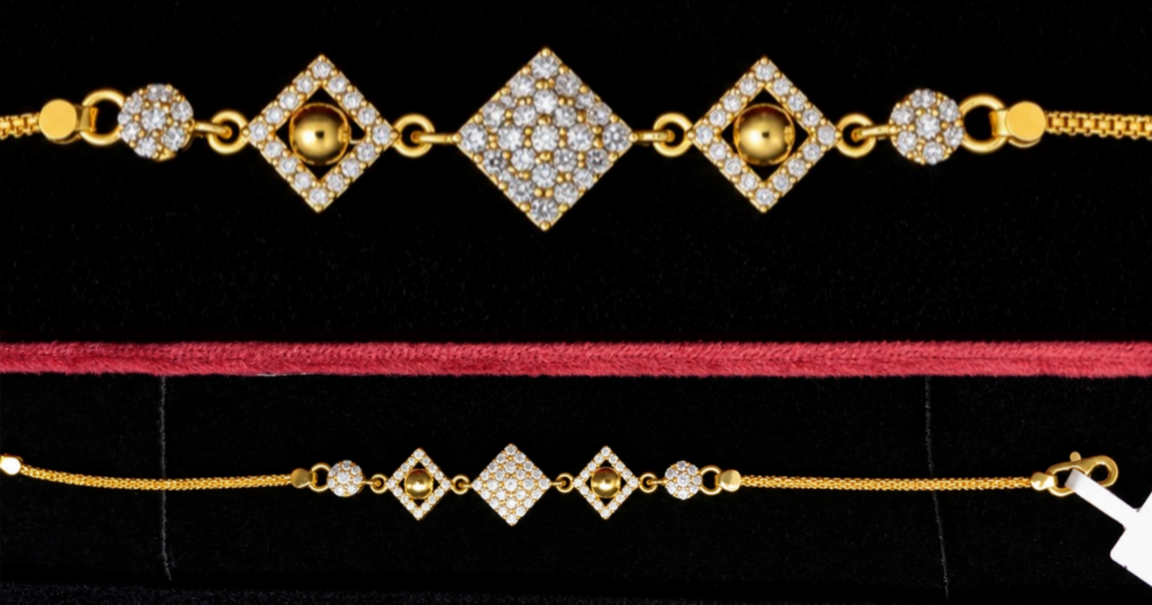 BRACELET