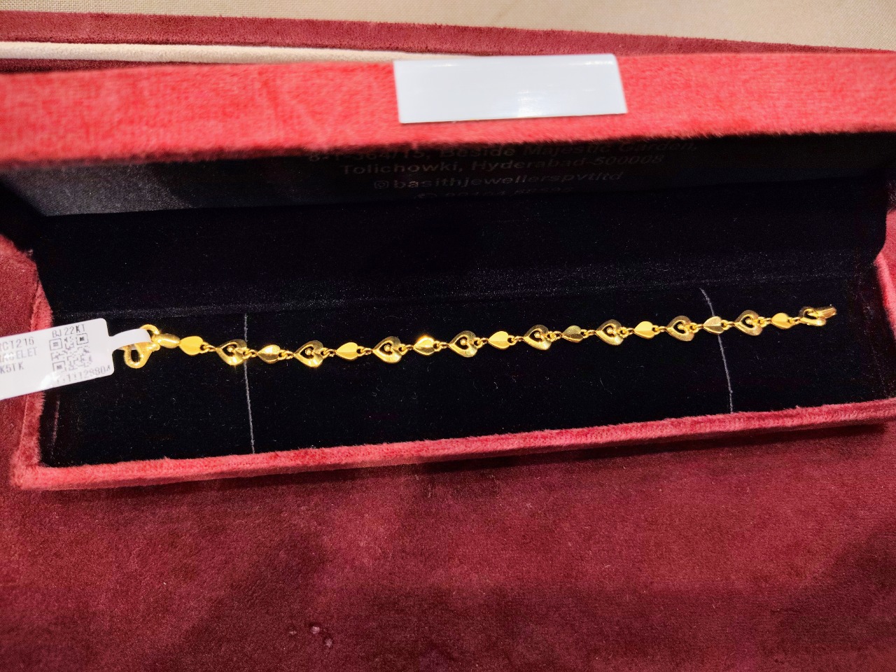 BRACELET