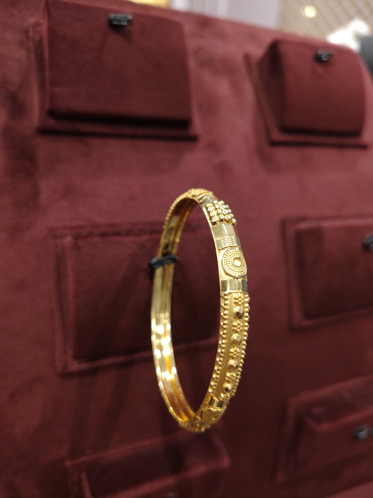 BANGLES